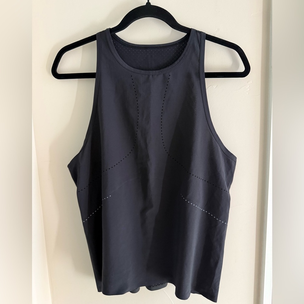 Lululemon black tank top sz 6